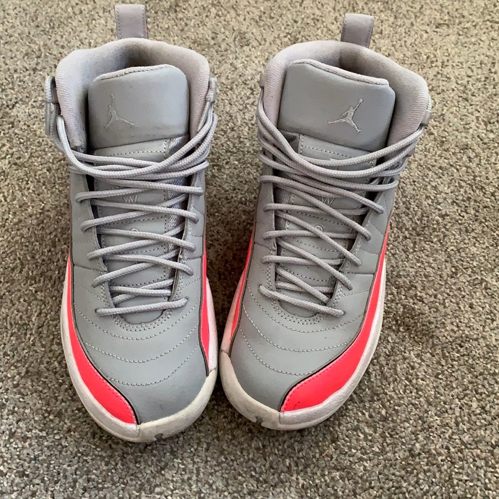 Jordan 12 size 6.5Y